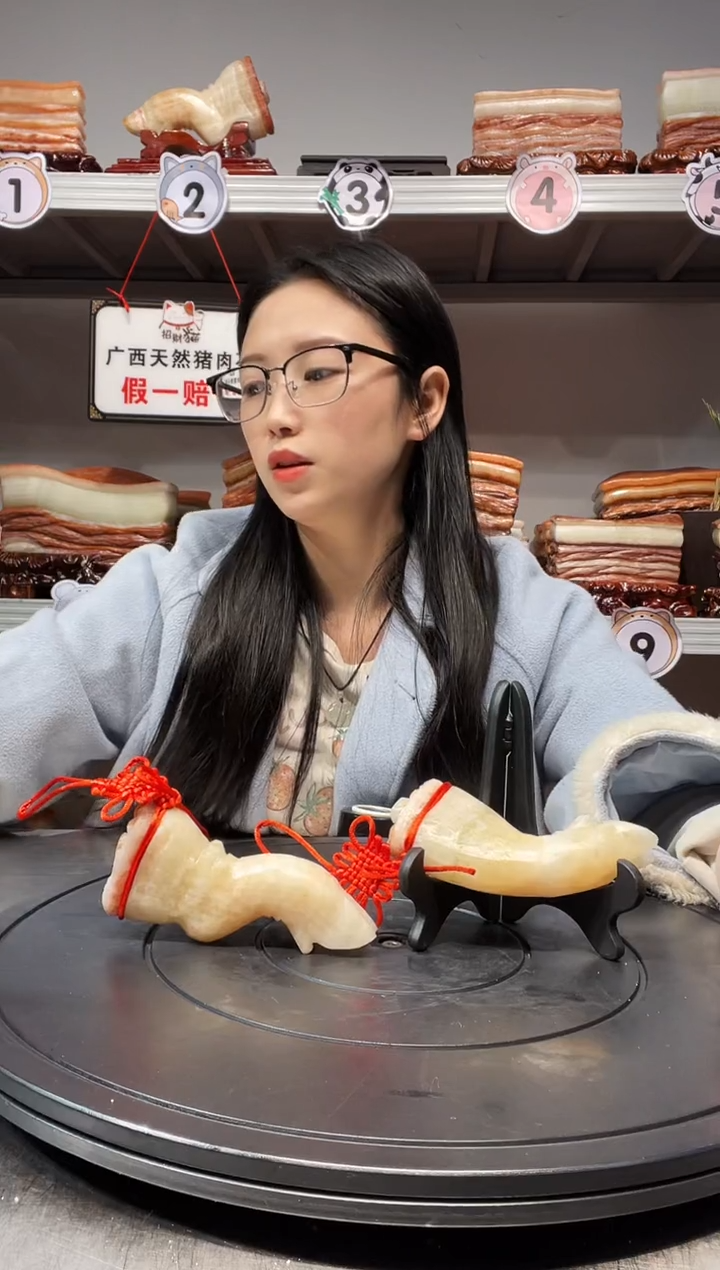 【闪购商品】天然石材柳州猪肉石