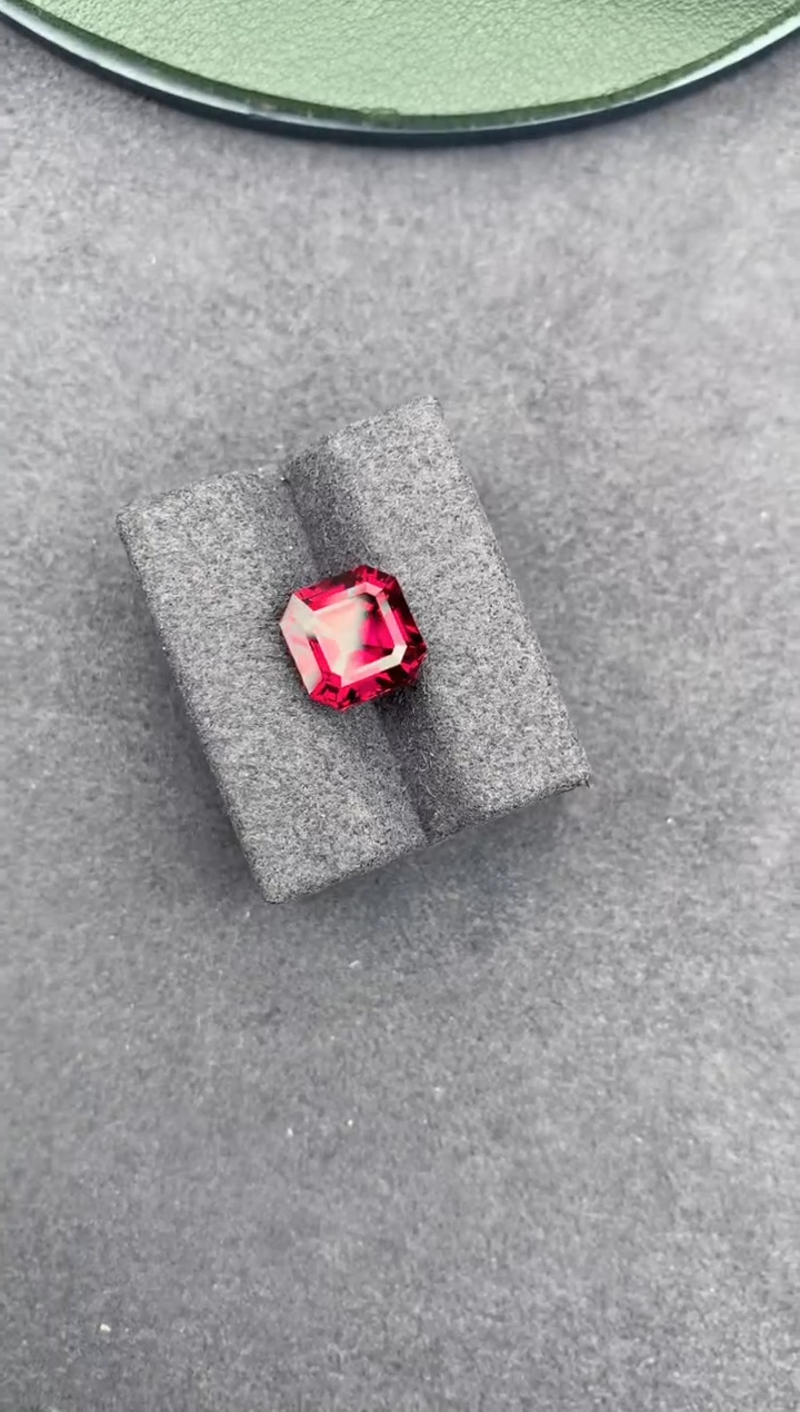 【闪购商品】石榴石裸石未镶嵌3ct 镁铝榴石