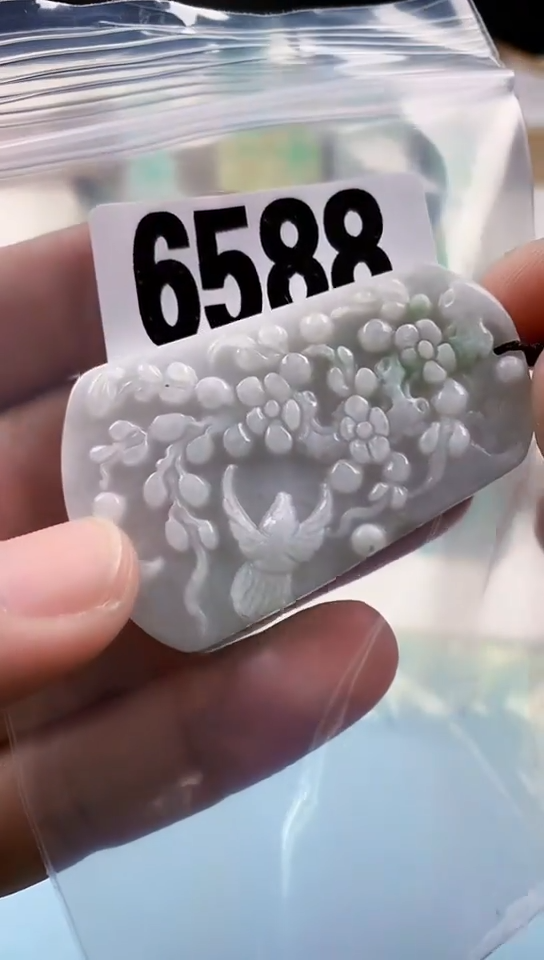 【闪购商品】翡翠挂件未镶嵌天然翡翠吊坠挂件