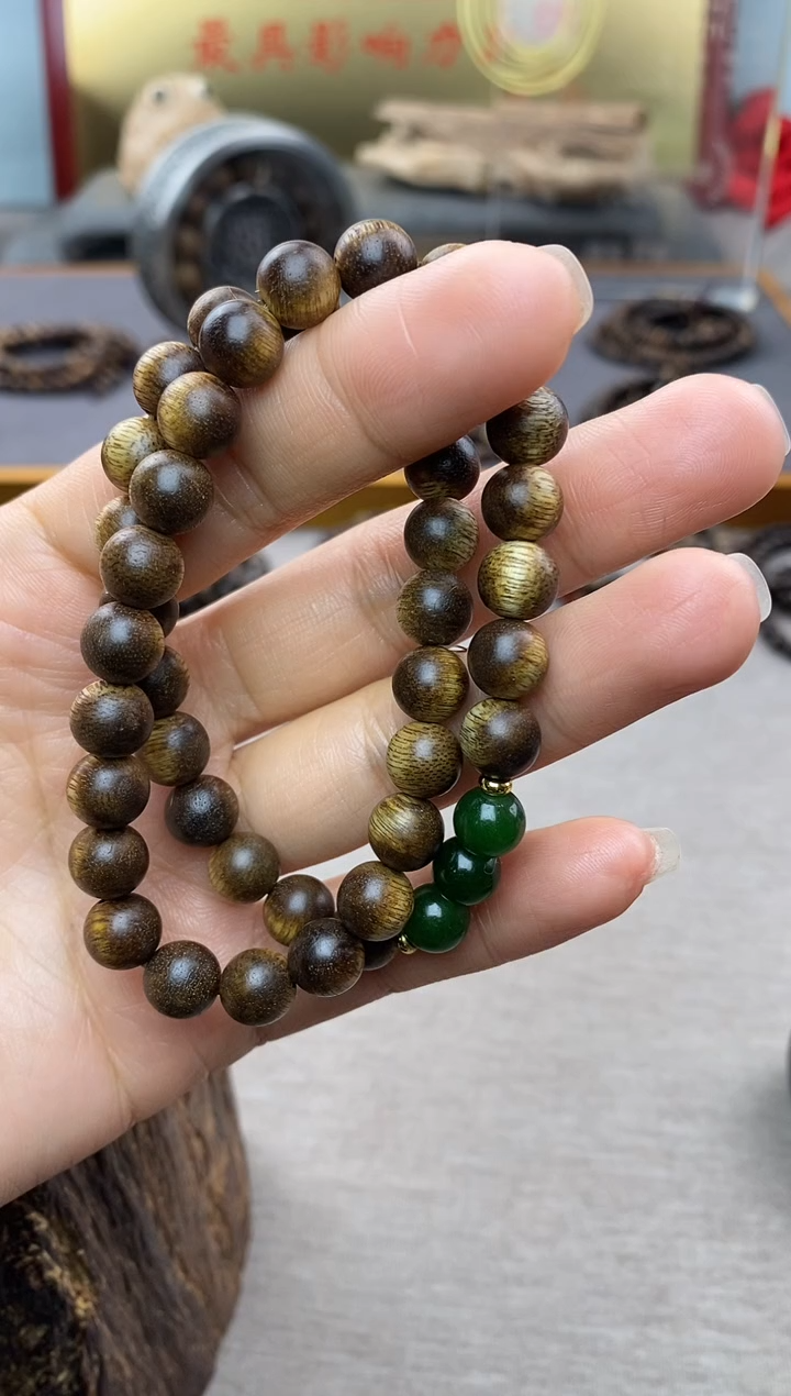 【闪购商品】沉香手串芽庄白棋08双圈+配饰