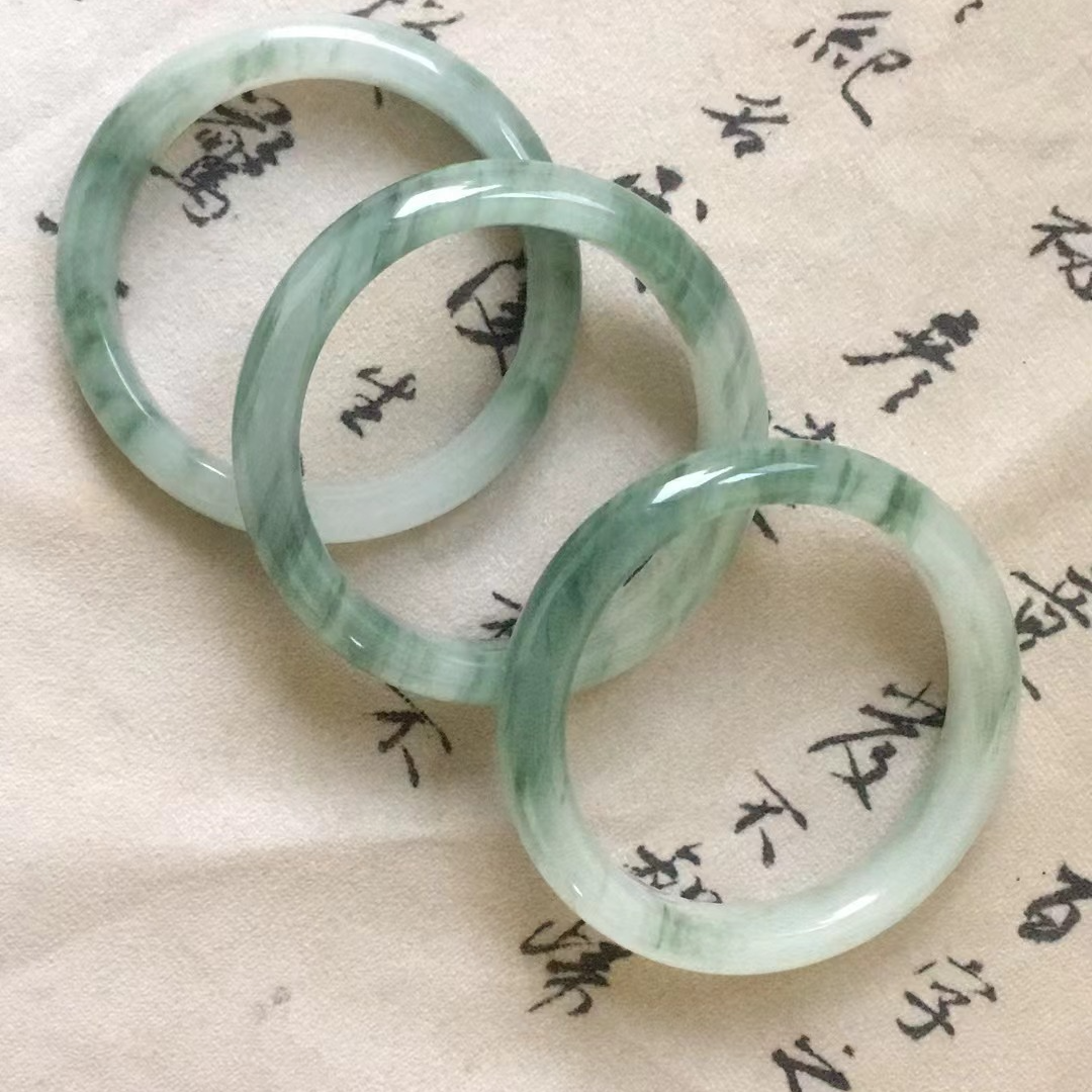 新疆金丝玉天山翠多样性发货拍一发一平安镯高冰