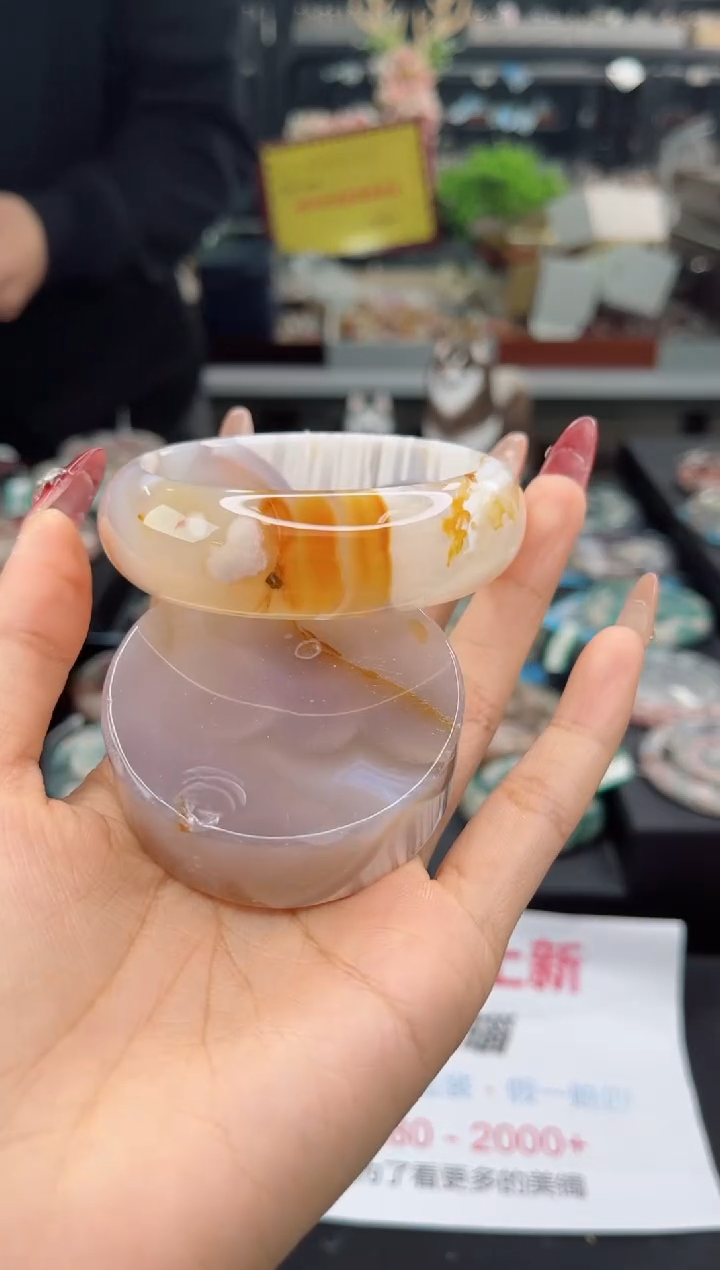 【闪购商品】石英质玉手镯未镶嵌57圈口（赠品镯心）1674211