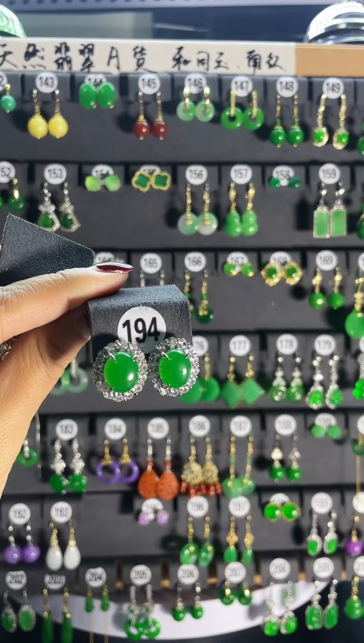 【闪购商品】翡翠耳饰银S925镶嵌194..