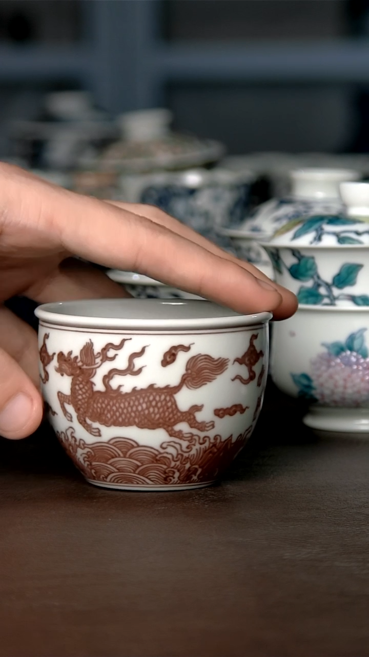 其他瓷釉里红麒麟杯