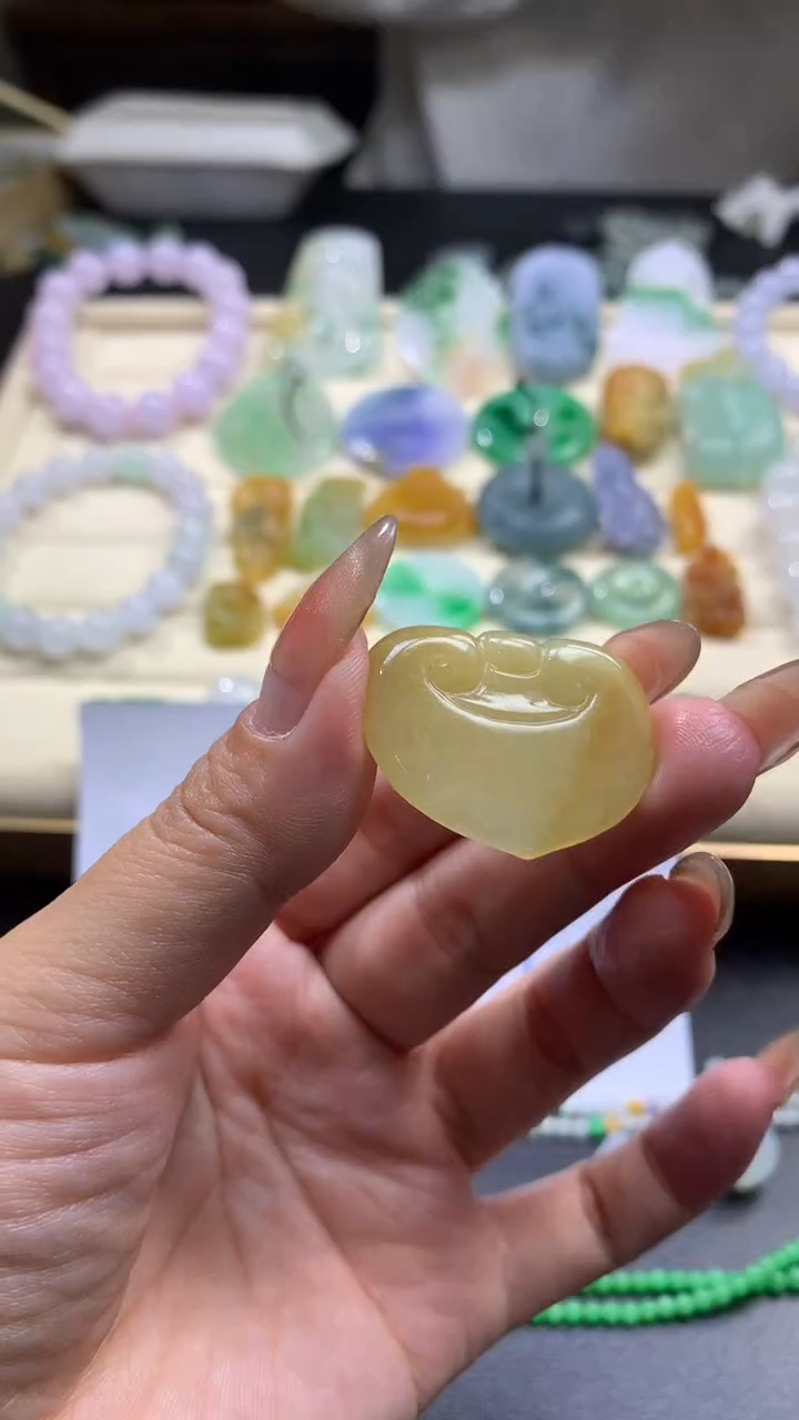 【闪购商品】定制翡翠未镶嵌翡翠