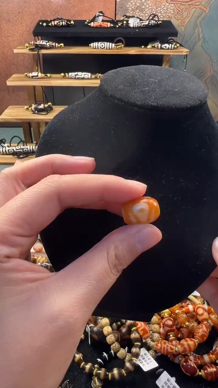 玛瑙/玉髓（覆膜）颈饰未镶嵌M****U126（微瑕随机发货）