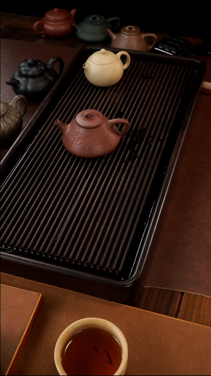 茶壶紫砂槟*半手紫泥刻绘竹子子冶