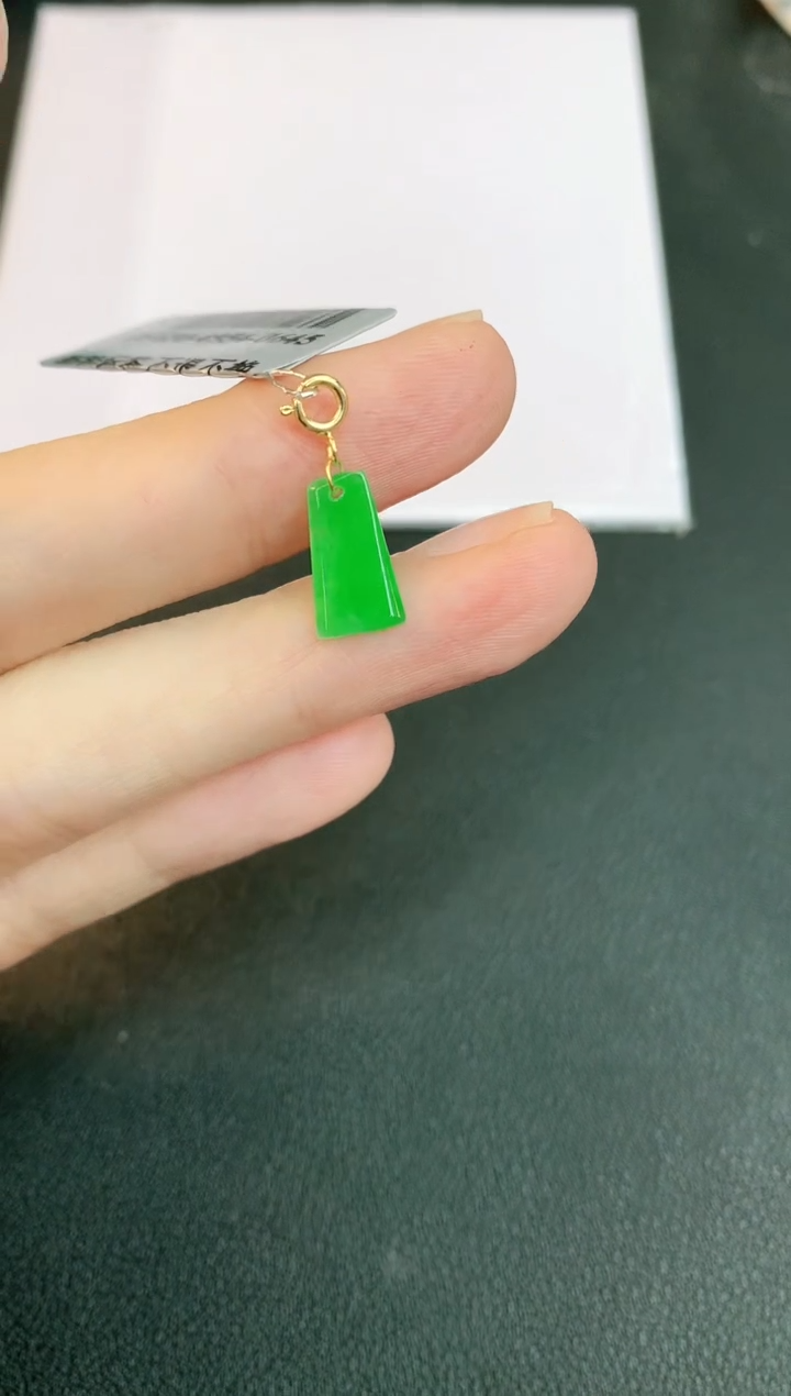 【闪购商品】翡翠颈饰18K金镶嵌赠礼盒证书 小君