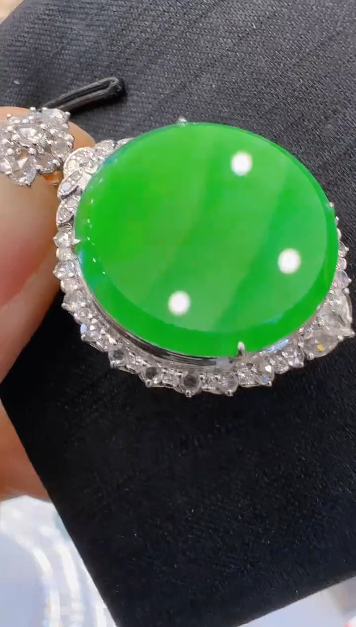 翡翠18K金镶嵌吊坠(不含链)多样性团购发一件