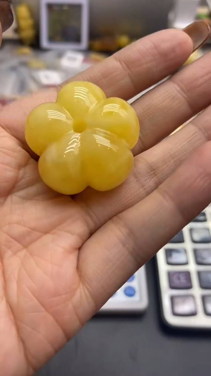 琥珀未镶嵌珠宝奇石781