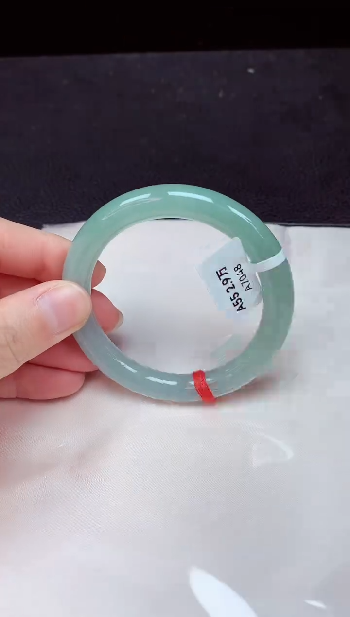翡翠手镯未镶嵌镯子056+