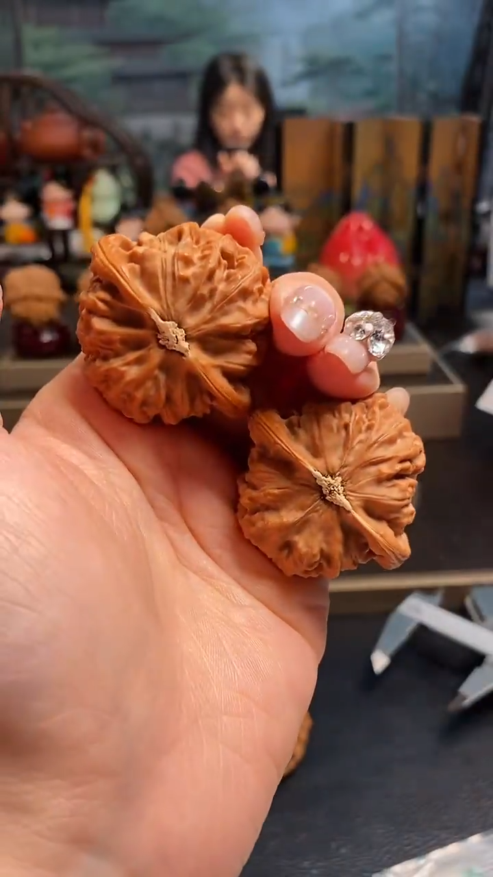 【闪购商品】文玩核桃吊坠H826宫灯43