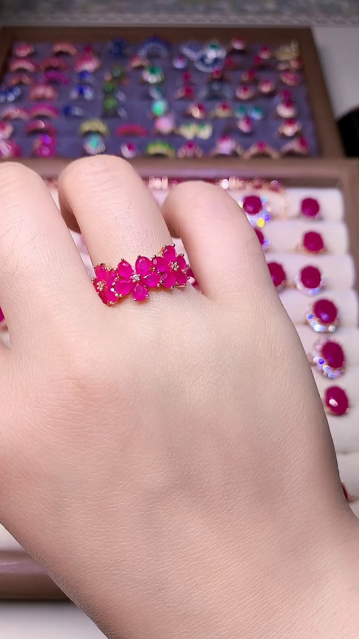 【闪购商品】红宝石戒指银S925镶嵌...