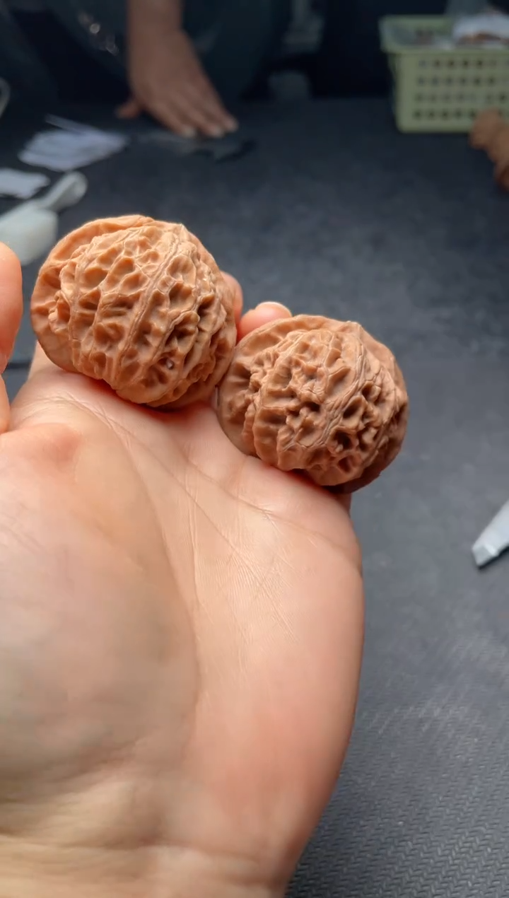 把件文玩核桃w175  宫灯    42尺