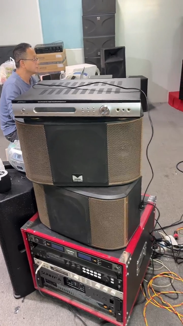 不包邮 10寸卡包音响  KTV音箱一对 +单只功放  运费到付