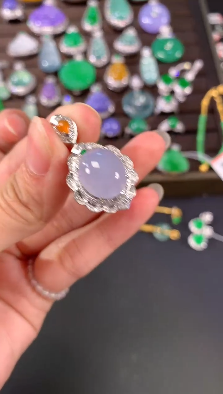 【闪购商品】翡翠吊坠(不含链)18K金镶嵌A690|7980