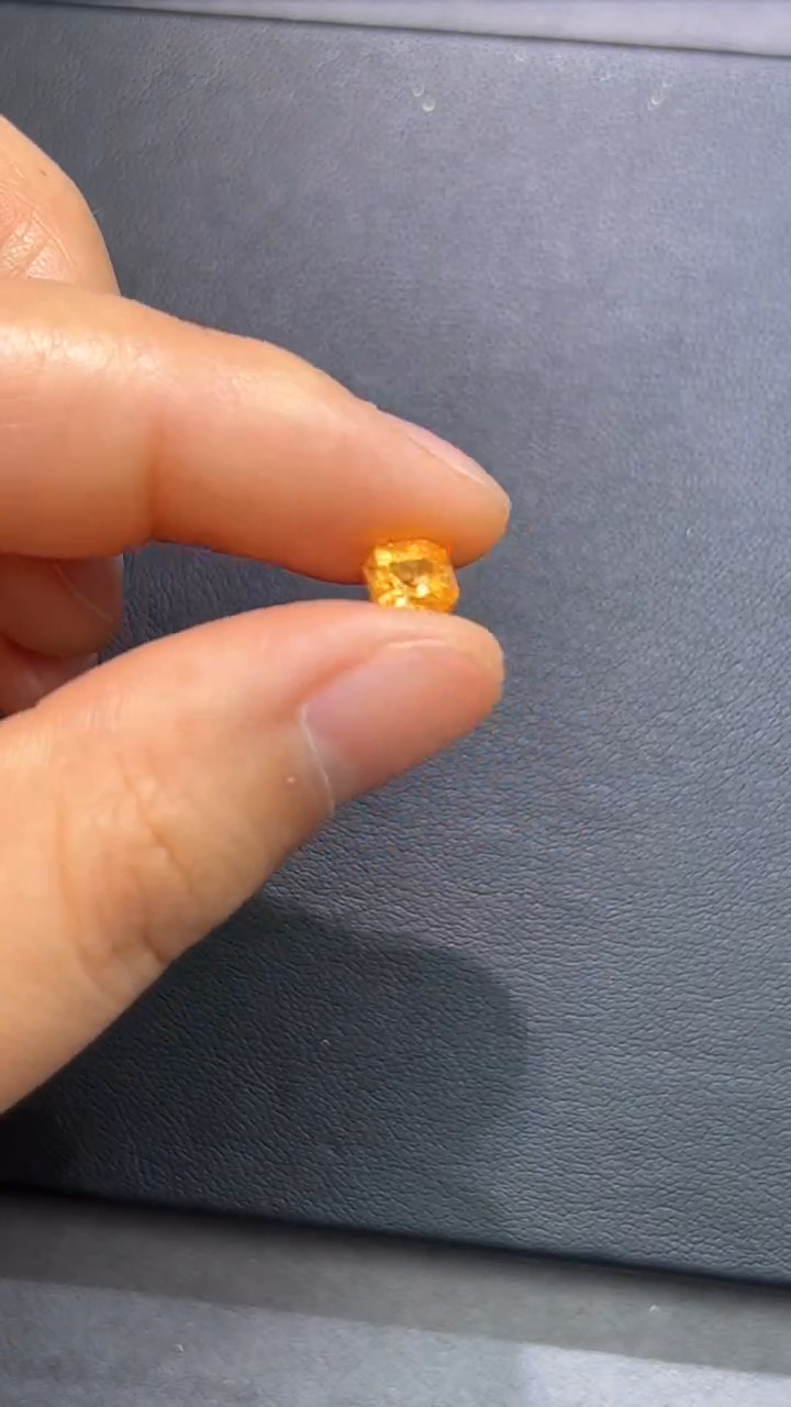 【闪购商品】石榴石（芬达石）裸石未镶嵌1.06ct