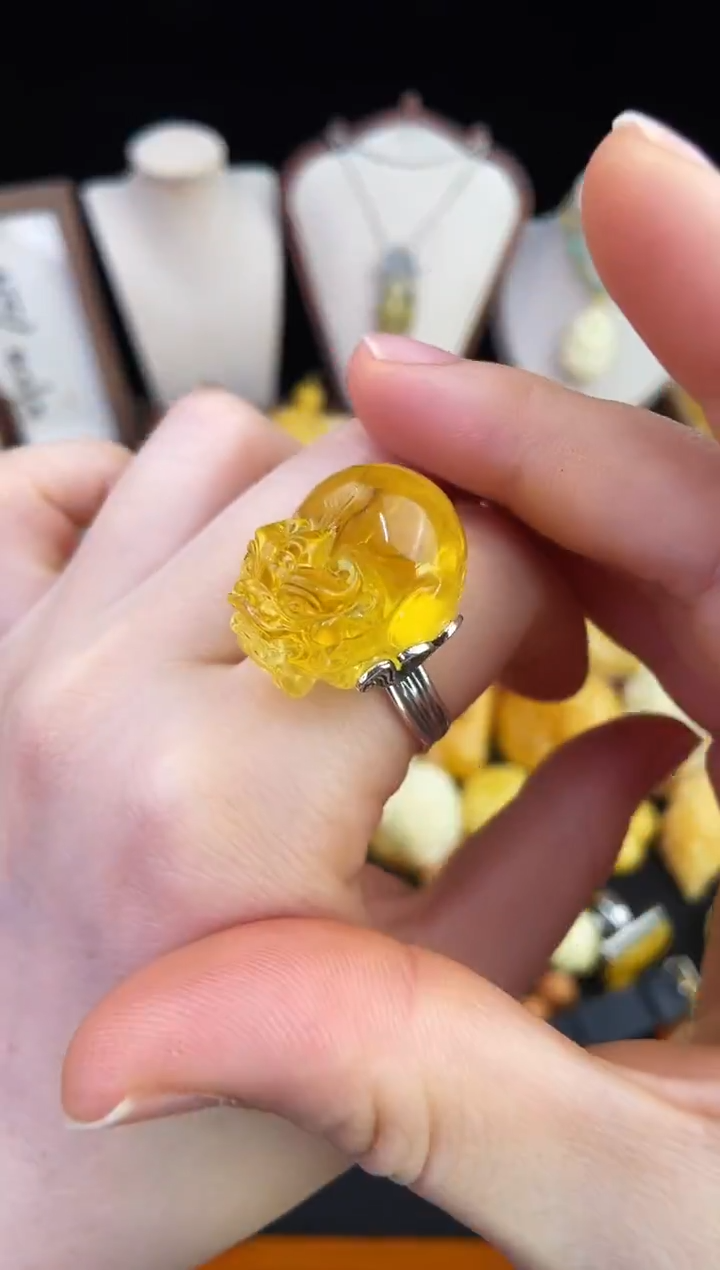 琥珀未镶嵌珠宝奇石柒月