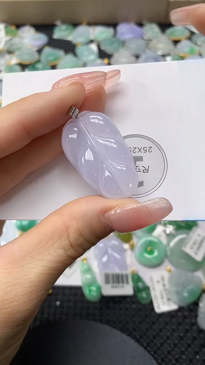颈饰18K金镶嵌翡翠11111111111