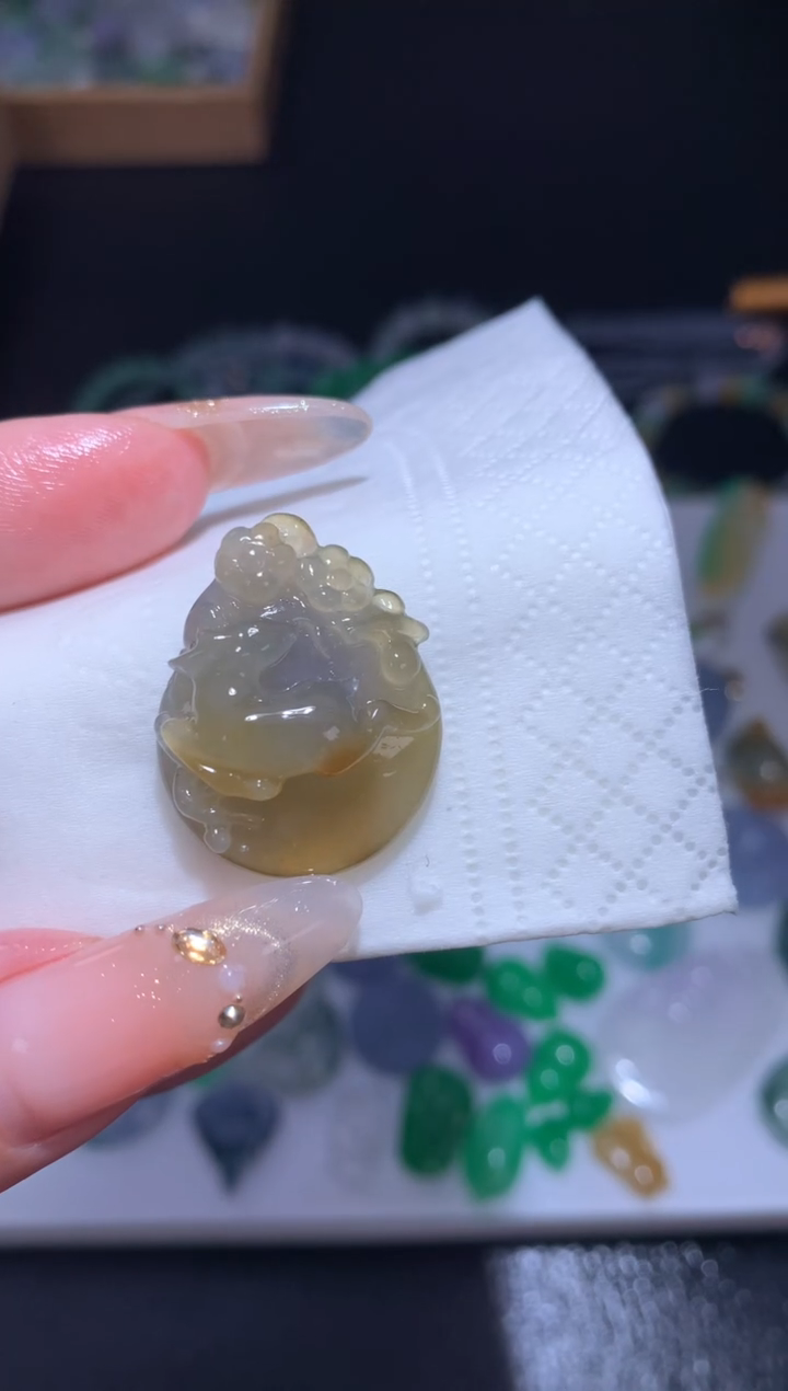 未镶嵌定制翡翠梅花鹿