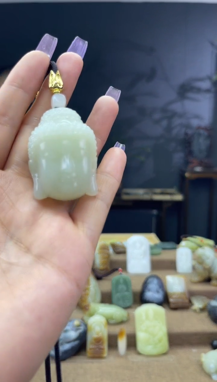 颈饰未镶嵌和田玉1