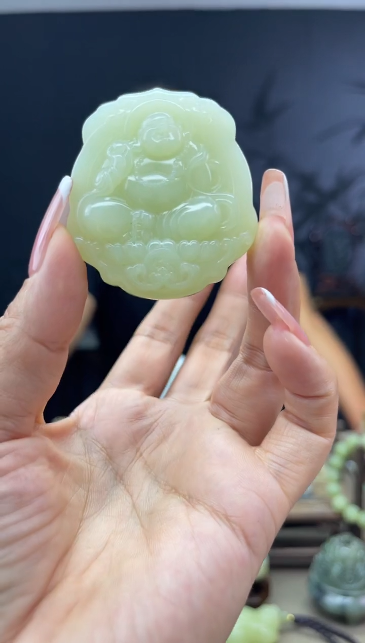 颈饰未镶嵌和田玉1