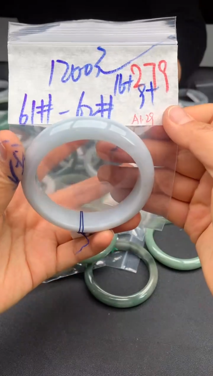 【闪购商品】定制翡翠未镶嵌毛货需精细抛光+多样性发货拍一发一
