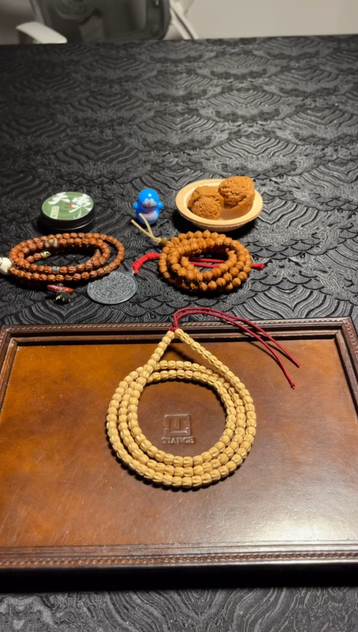 手串柏香籽/百香籽小鱼出品--雕刻