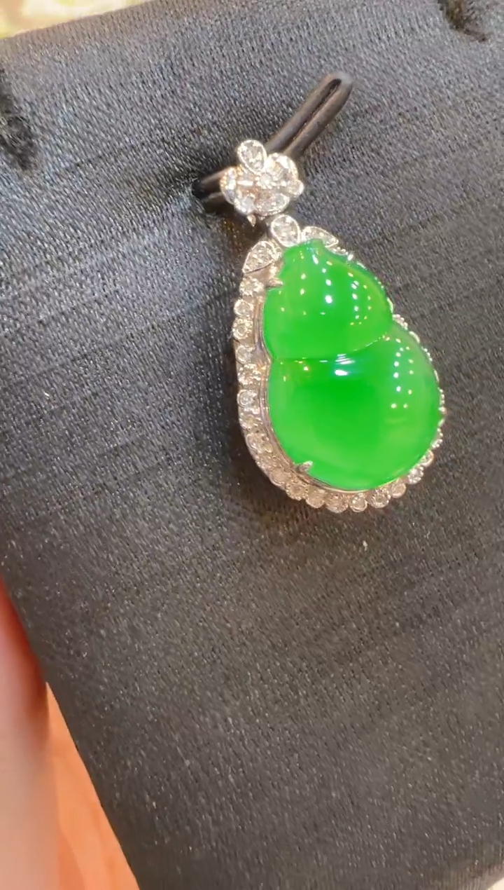 翡翠18K金镶嵌吊坠(不含链)多样性团购发一件