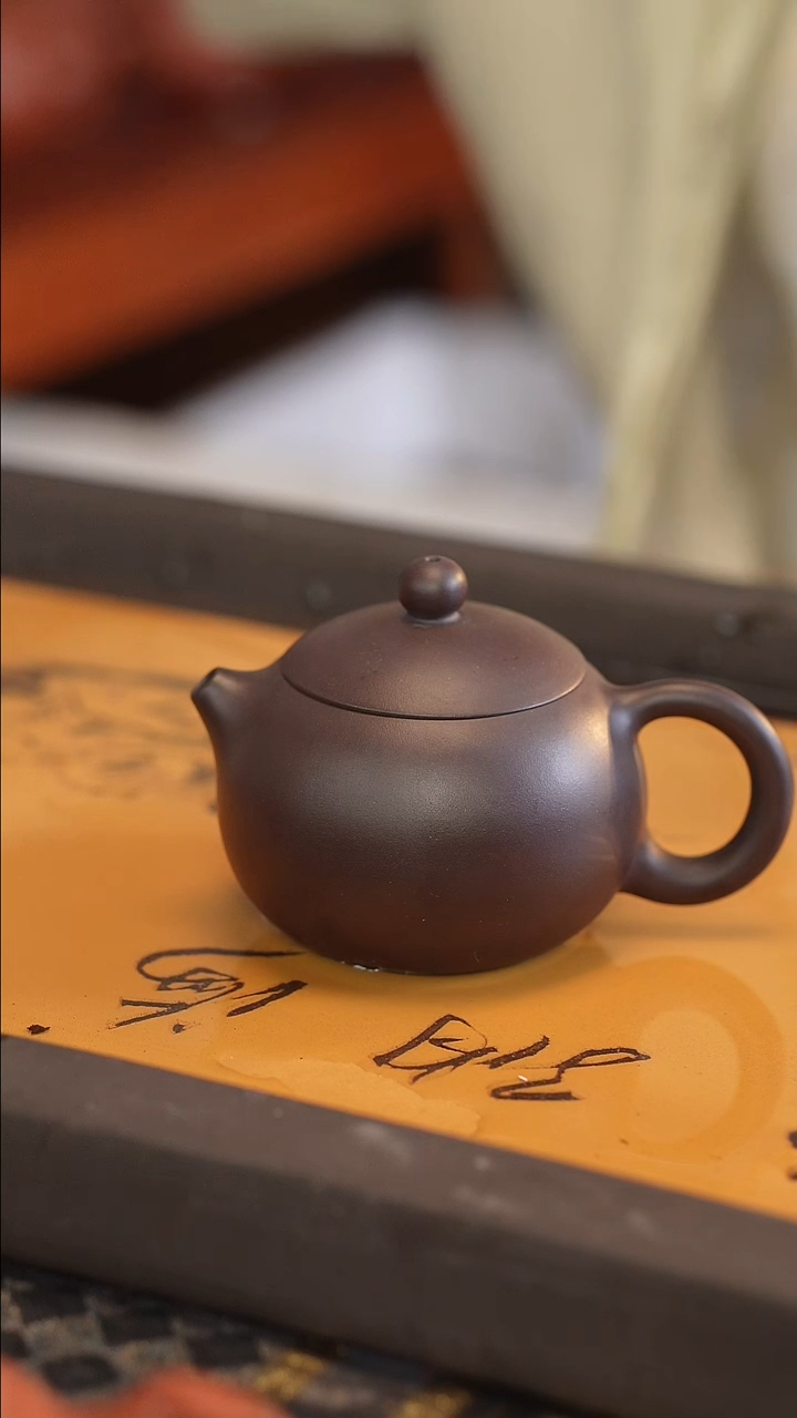 茶壶紫砂西施 半手工 200cc