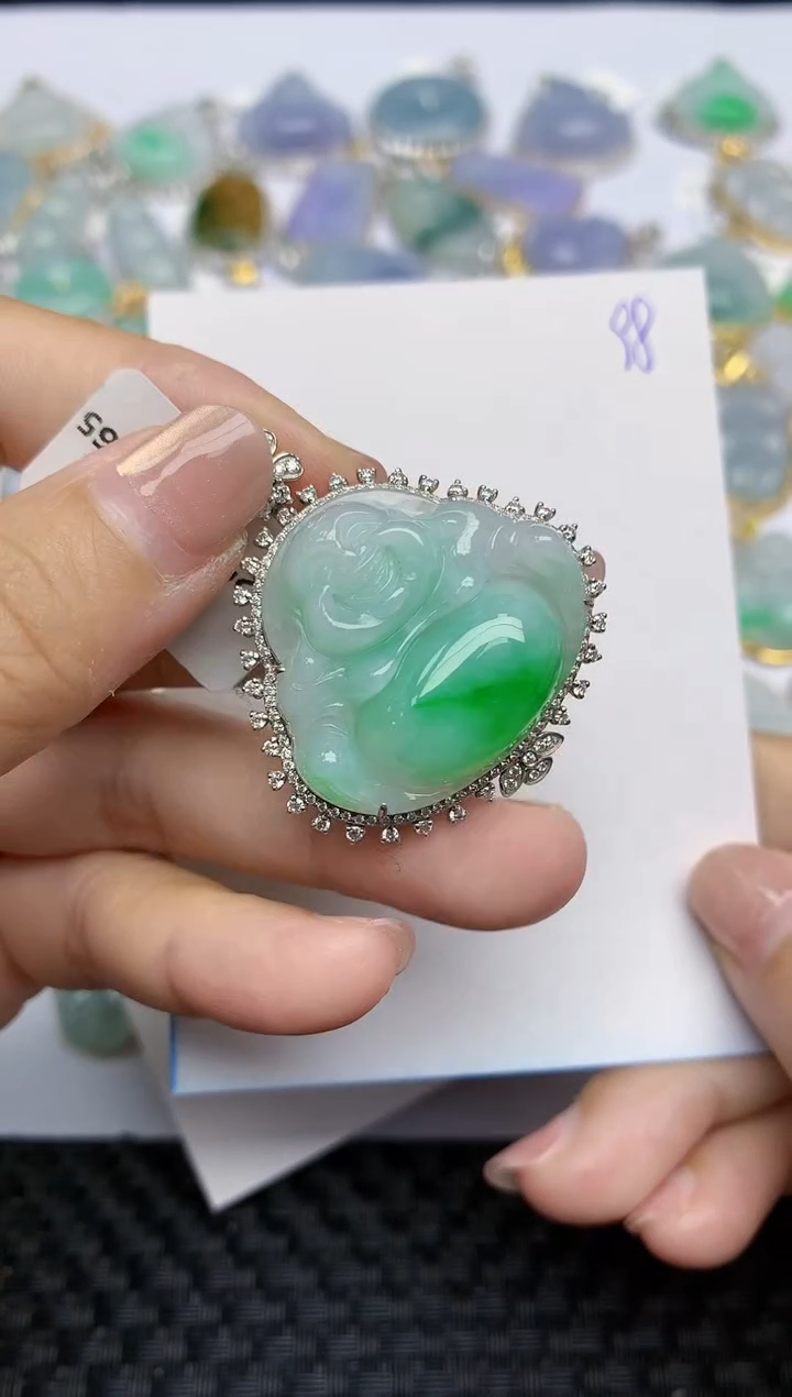 【闪购商品】翡翠颈饰18K金镶嵌天然翡翠A货