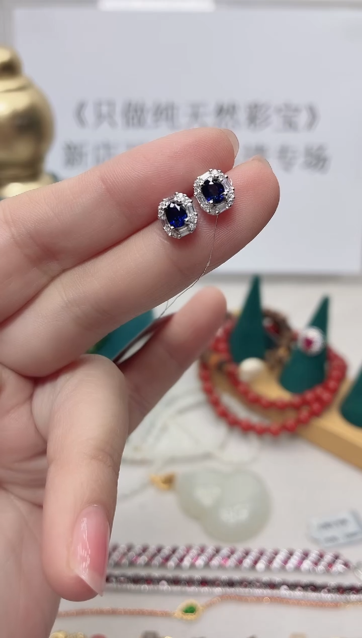 耳饰蓝宝石银S925镶嵌023BJ0103产品一个（多样性）