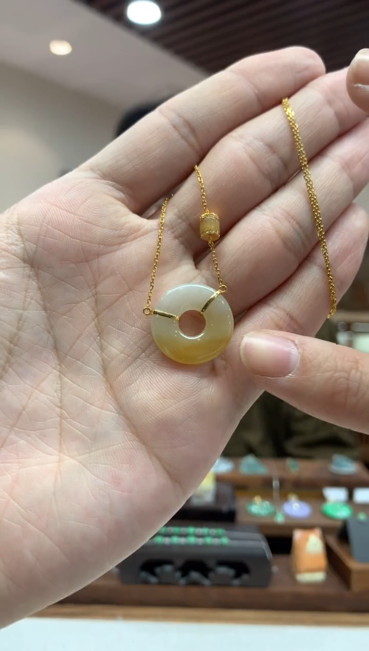 【闪购商品】翡翠吊坠(不含链)18K金镶嵌甜甜圈套链