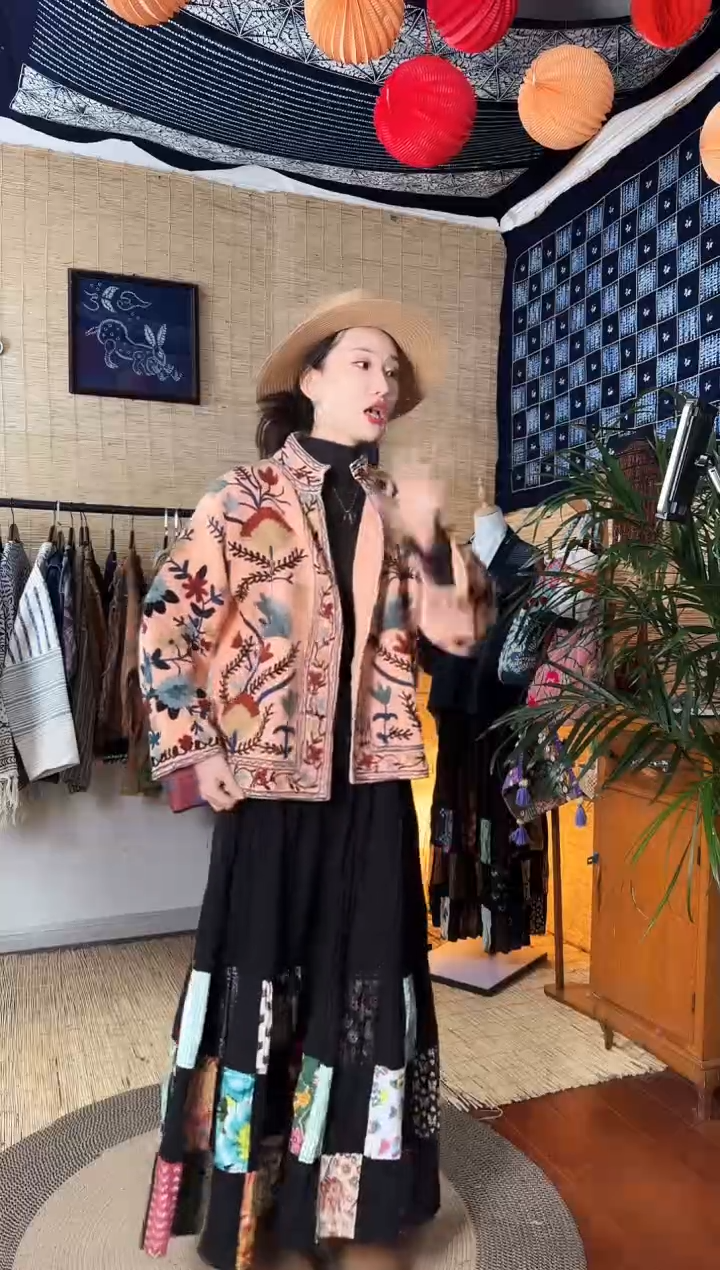 【闪购商品】设计师款刺绣外套