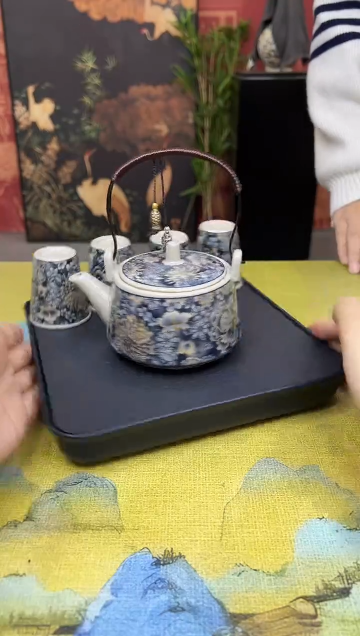 黑金万花提梁壶            