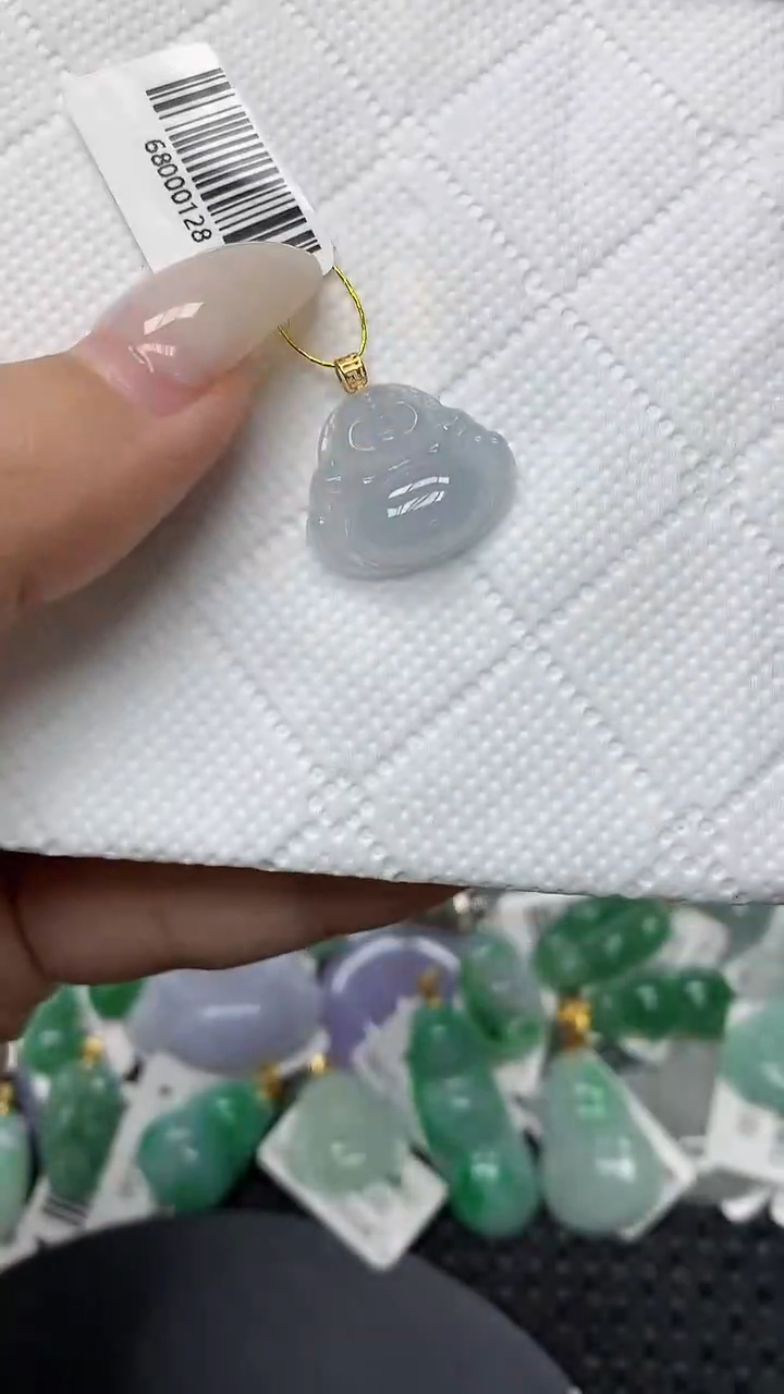 颈饰18K金镶嵌翡翠111111111111