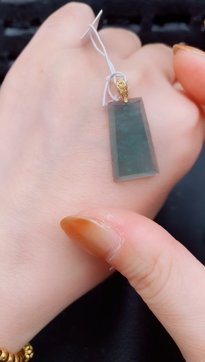 【闪购商品】翡翠颈饰18K金镶嵌天然a货翡翠1031