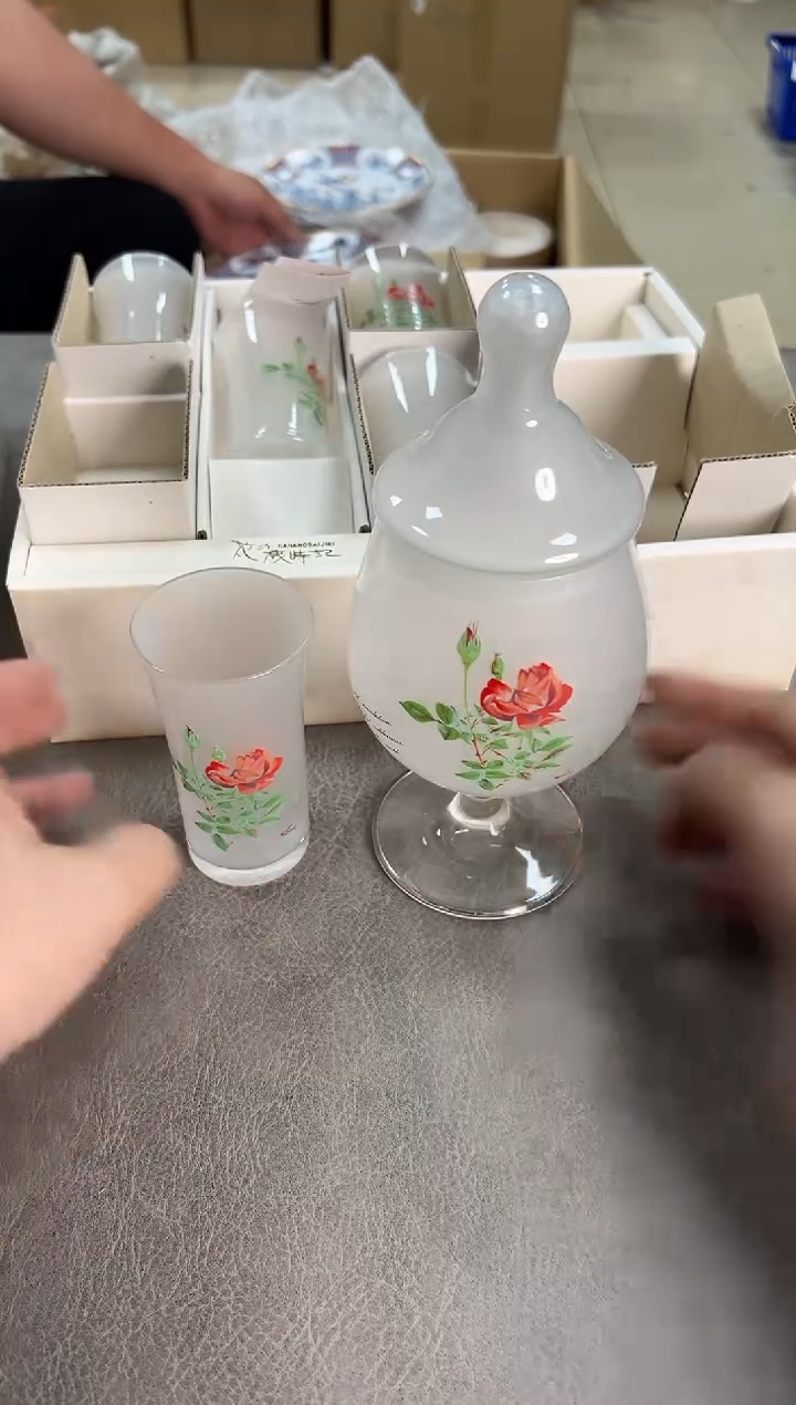 皮小桃瓷器 都是大漂亮