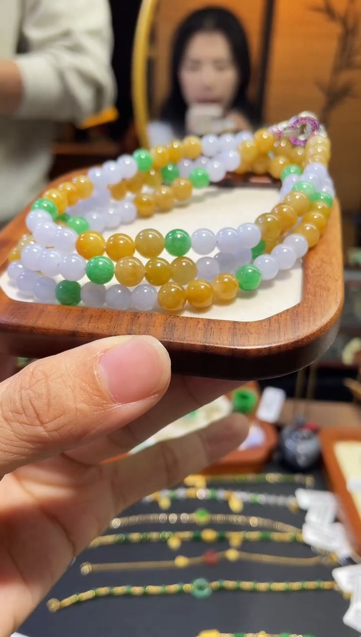 颈饰未镶嵌翡翠项链