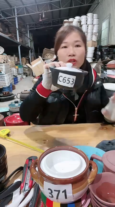 【闪购商品】c653瑕疵黑色迷你锅，，