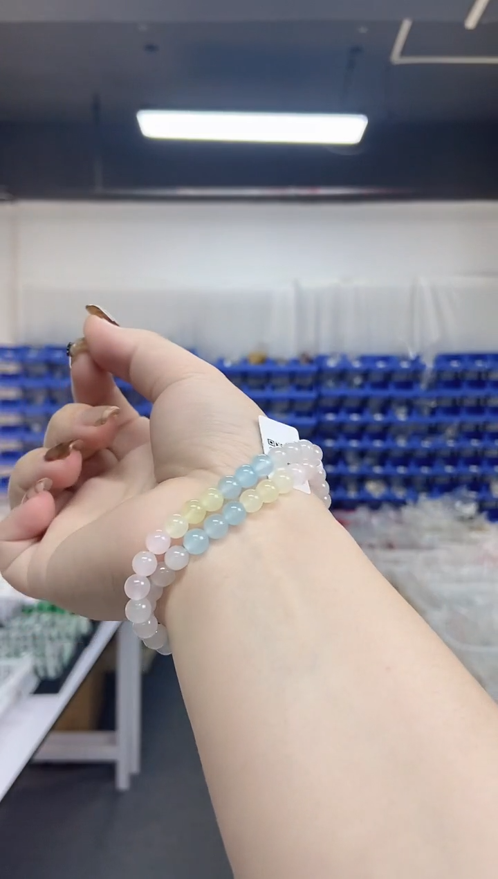 【闪购商品】绿柱石（摩根石）手串未镶嵌多样性发其一颜色微差