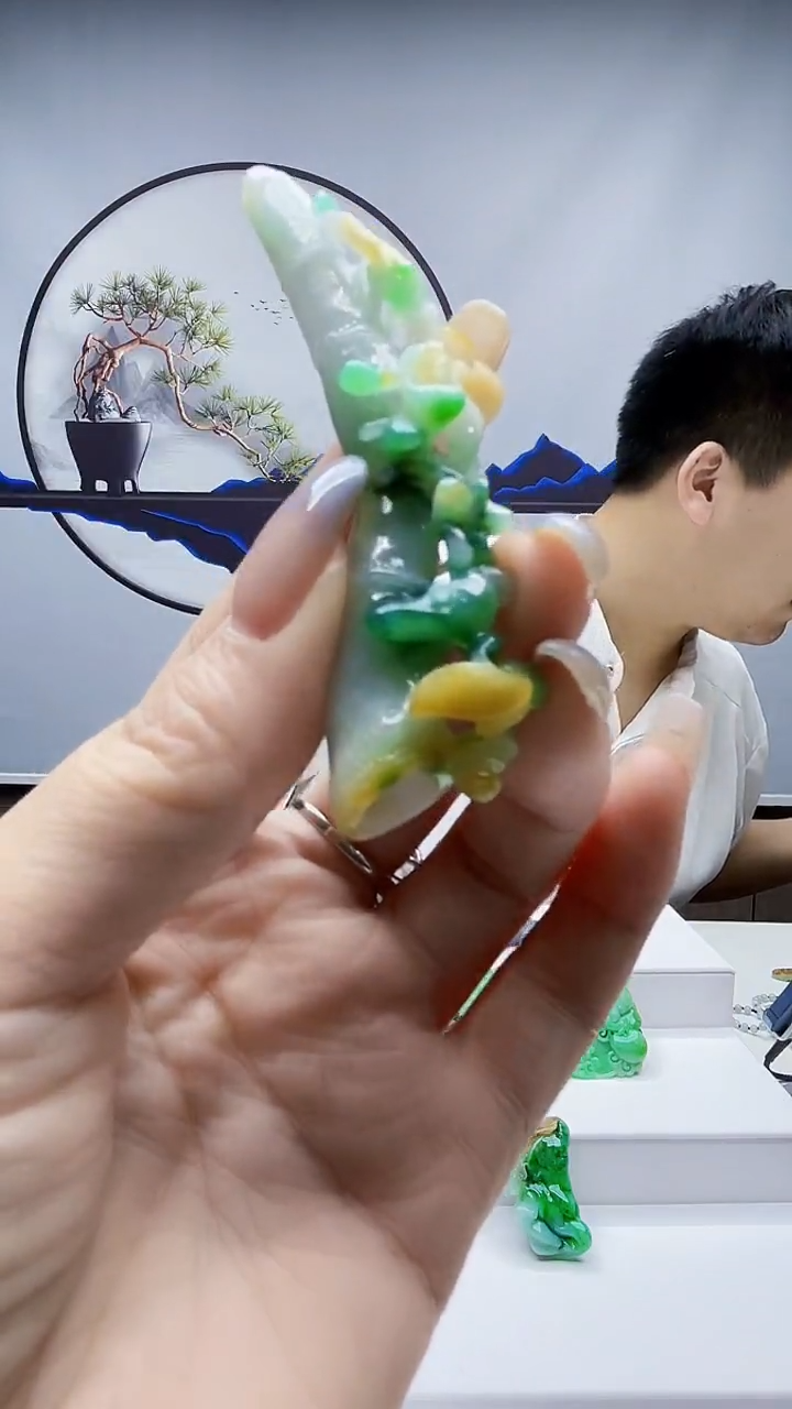 未镶嵌定制翡翠毛货-挂件68