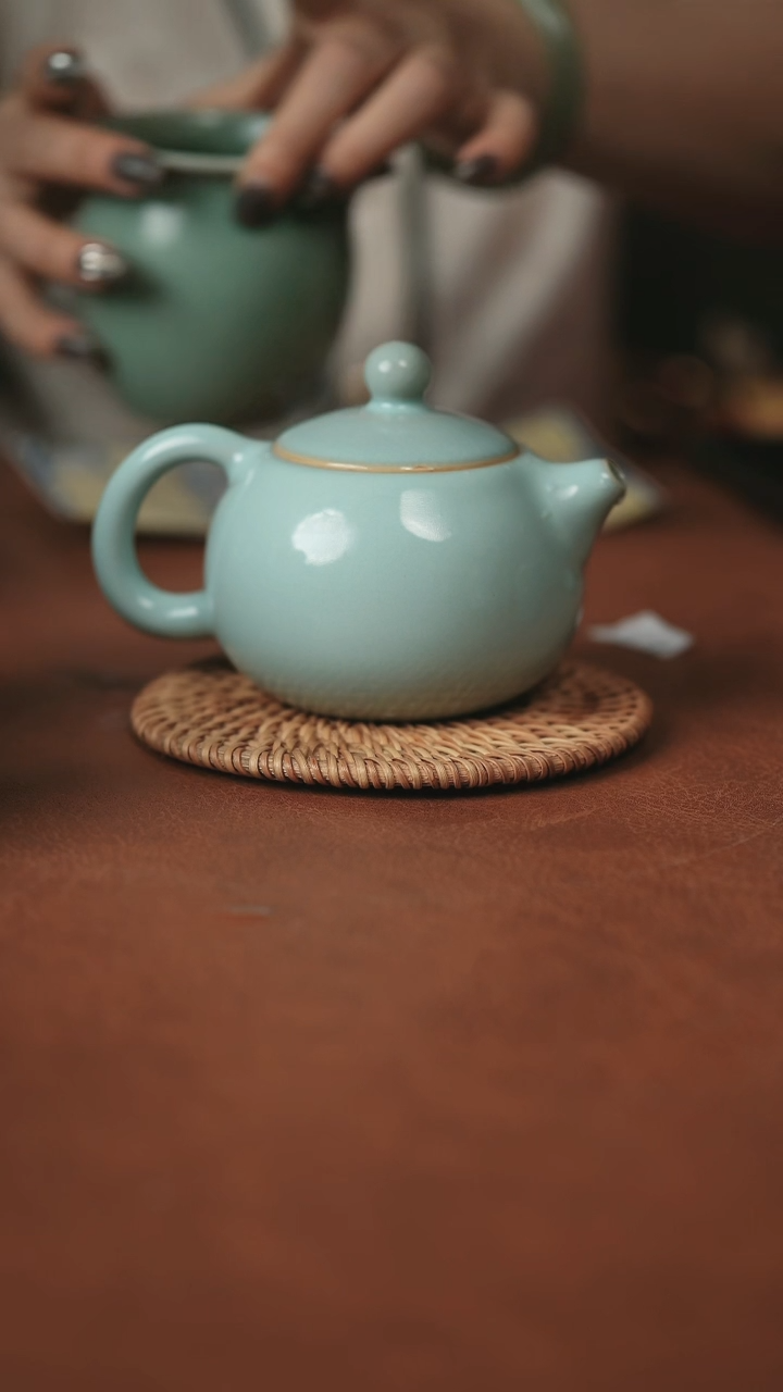 哈哈原产地原矿釉汝瓷微瑕