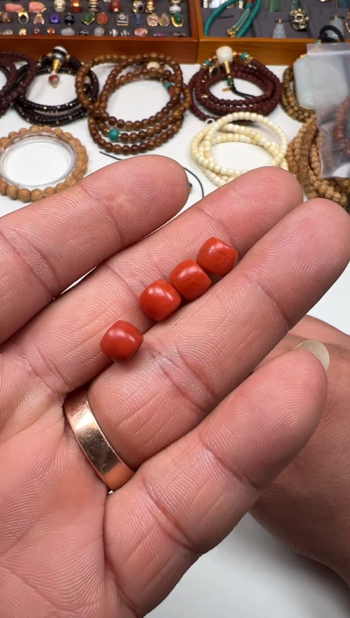 未镶嵌配饰南红玛瑙瓦西