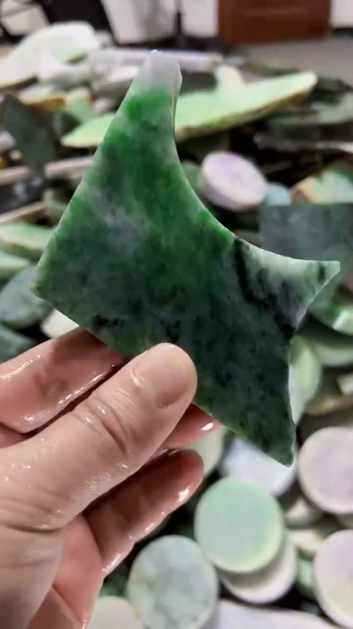 【闪购商品】翡翠挂件未镶嵌A货康壹112