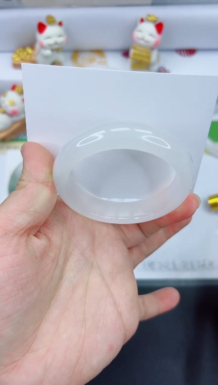 【闪购商品】石英质玉手镯未镶嵌1223-54.4
