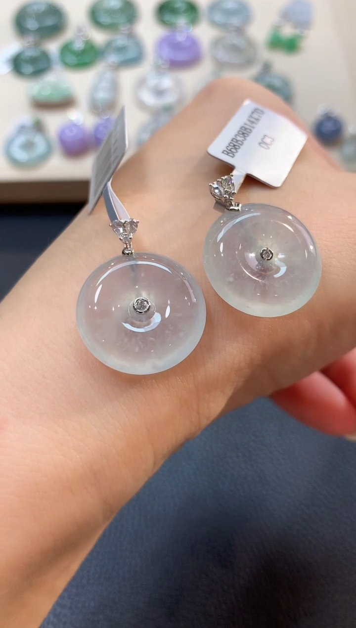 翡翠18K金镶嵌吊坠(不含链)b10多样性一件发货