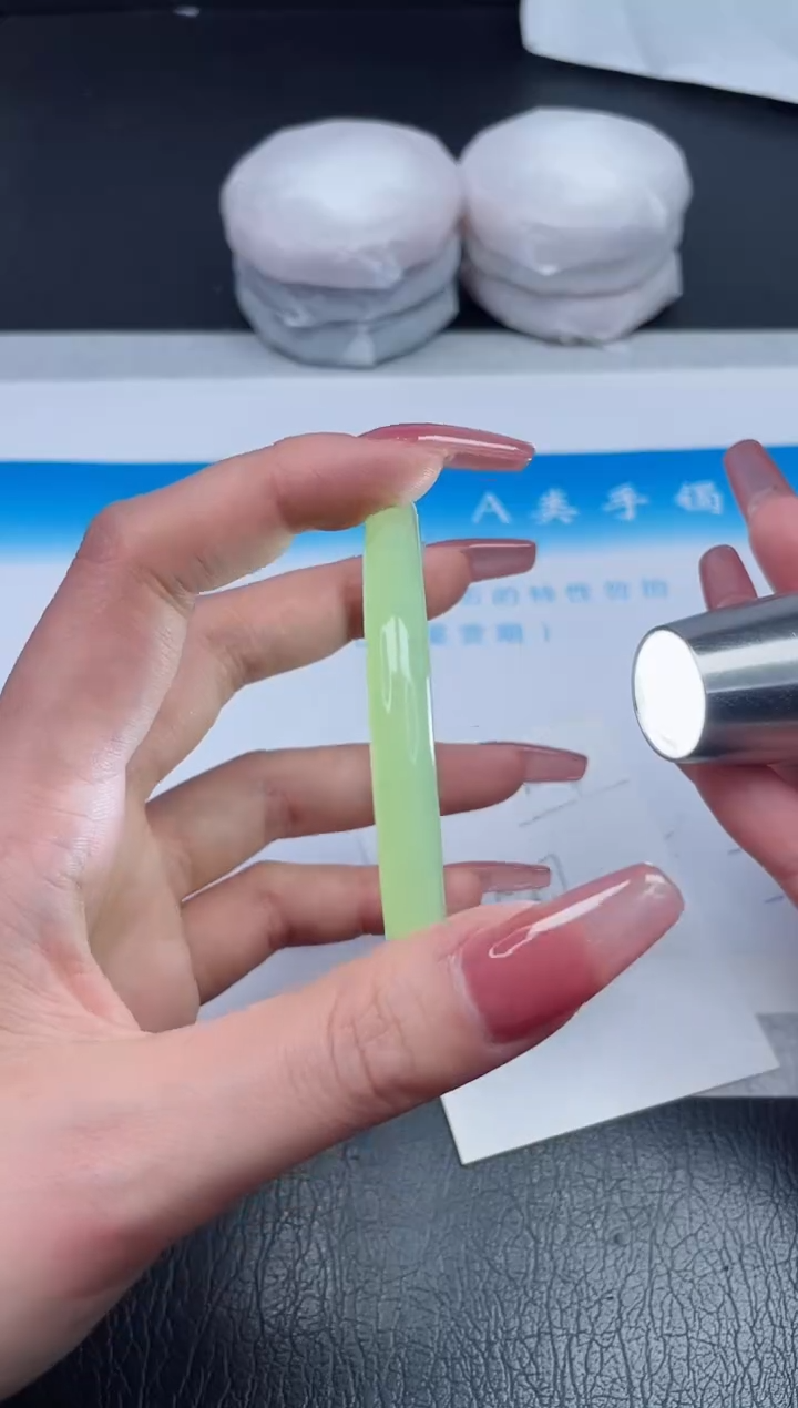 【闪购商品】石英质玉手镯未镶嵌954-57