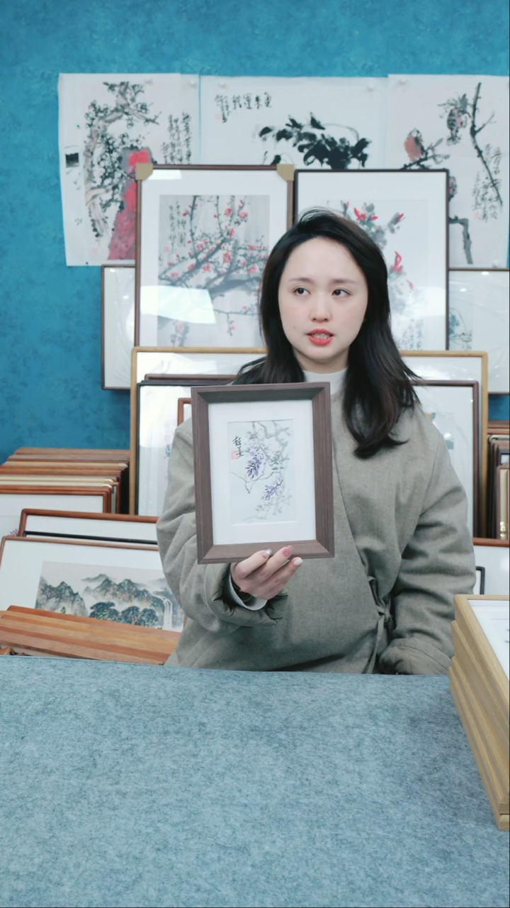 【闪购商品】国画8寸郑志超老师木质摆台