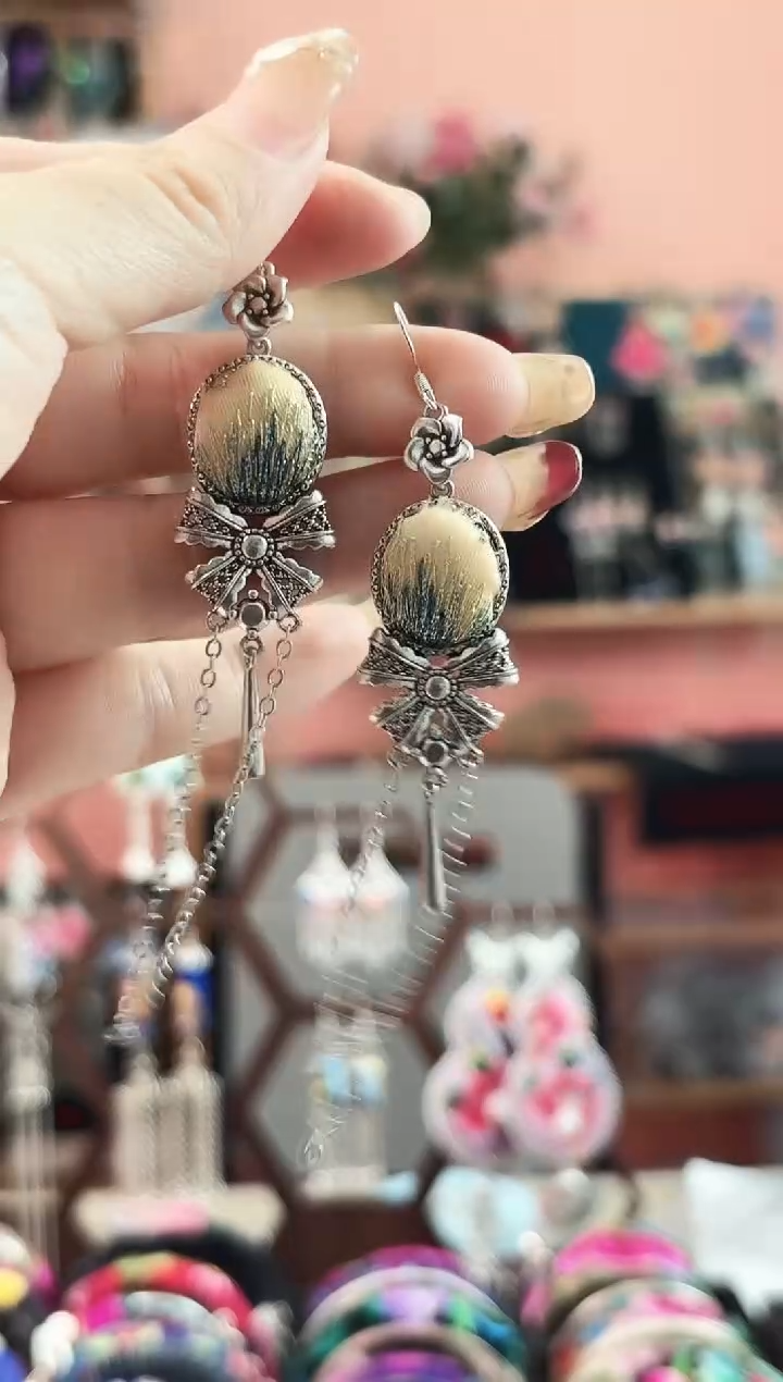 艺枝独绣手工饰品232